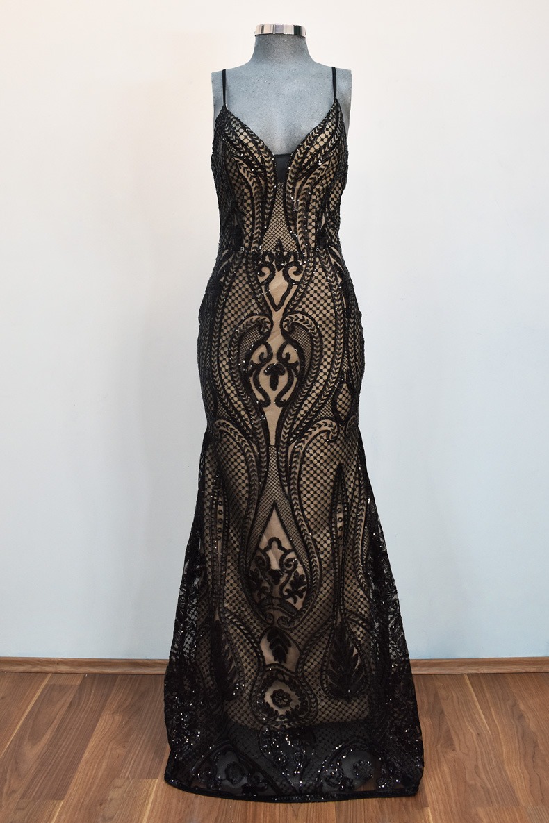 Renta de vestido de fiesta Largo Mod. VL10151 color Negro.