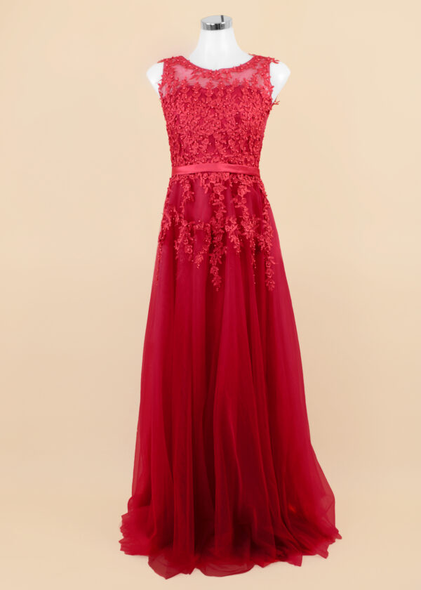 Vestido largo talla 4 color rojo con escote de bandeja