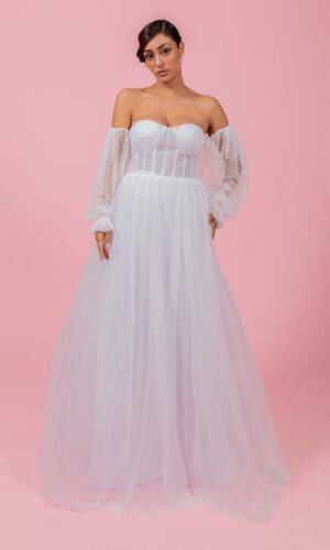 Vestido de novia blanco desmontable ideal para la playa manga abombada corset ajustable en la espalda corte princesa. Talla 4