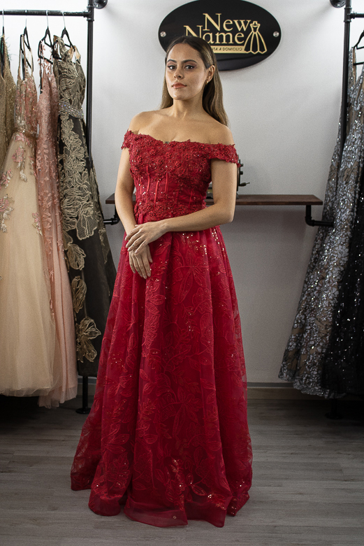 Vestido largo corte de princesa talla 6 color rojo con escote estraple