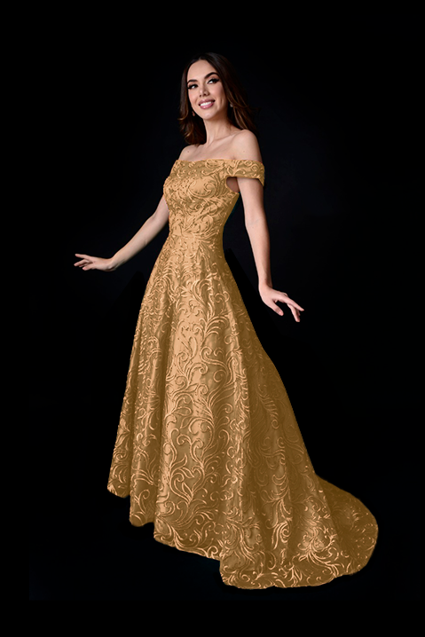 Vestido largo corte de princesa talla 6 color dorado escote estraple con manga corta