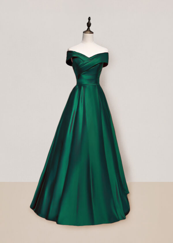 Vestido largo de noche talla 4 color verde esmeralda con corte de princesa
