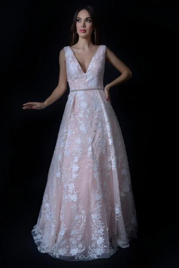 Vestido largo corte de princesa color rosa con blanco talla 10 escote en V
