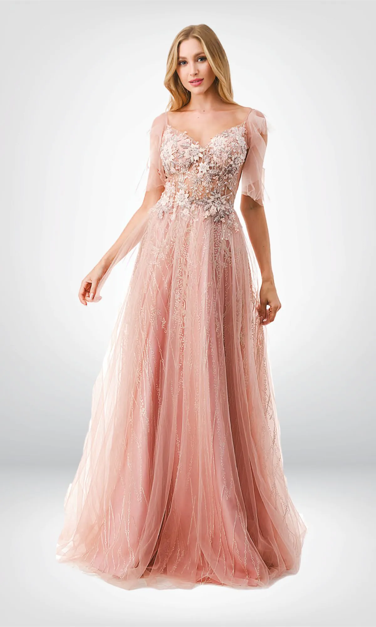 Vestido de noche largo rosa mangas con tul corte a detalles florales en torso y transparencias talla 8